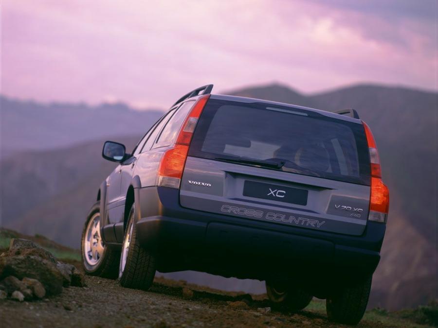  Volvo V70 XC 2000 года  (фото 16 из 20)